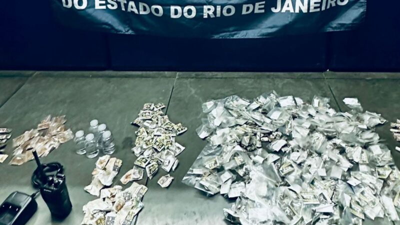 7º BPM apreende grande quantidade de drogas em operação no Boa Vista, em São Gonçalo
