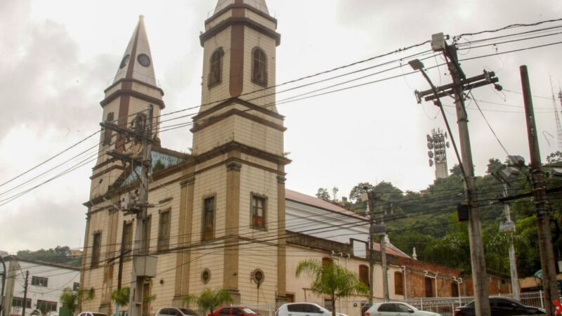 MULHER MORTA A TIROS É IDENTIFICADA EM SÃO GONÇALO