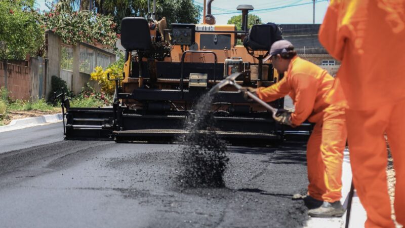 Obras de pavimentação avançam no bairro Monte Verde e transformam a realidade dos moradores