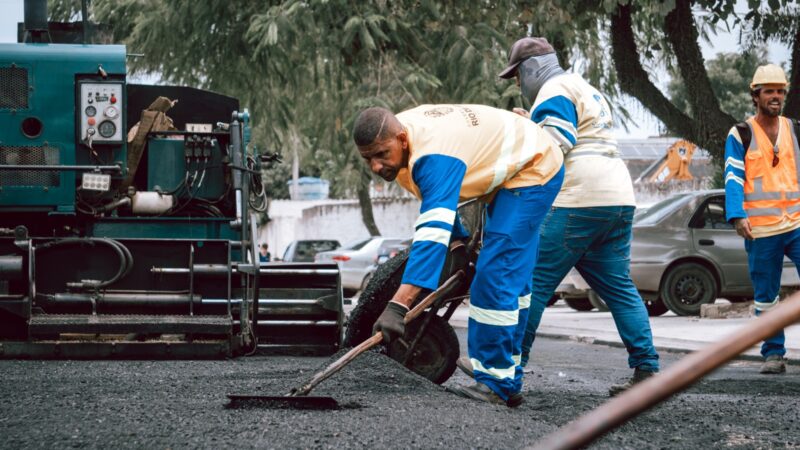 Prefeito de Itaboraí acompanha de perto avanço das obras de revitalização da Avenida 22 de Maio