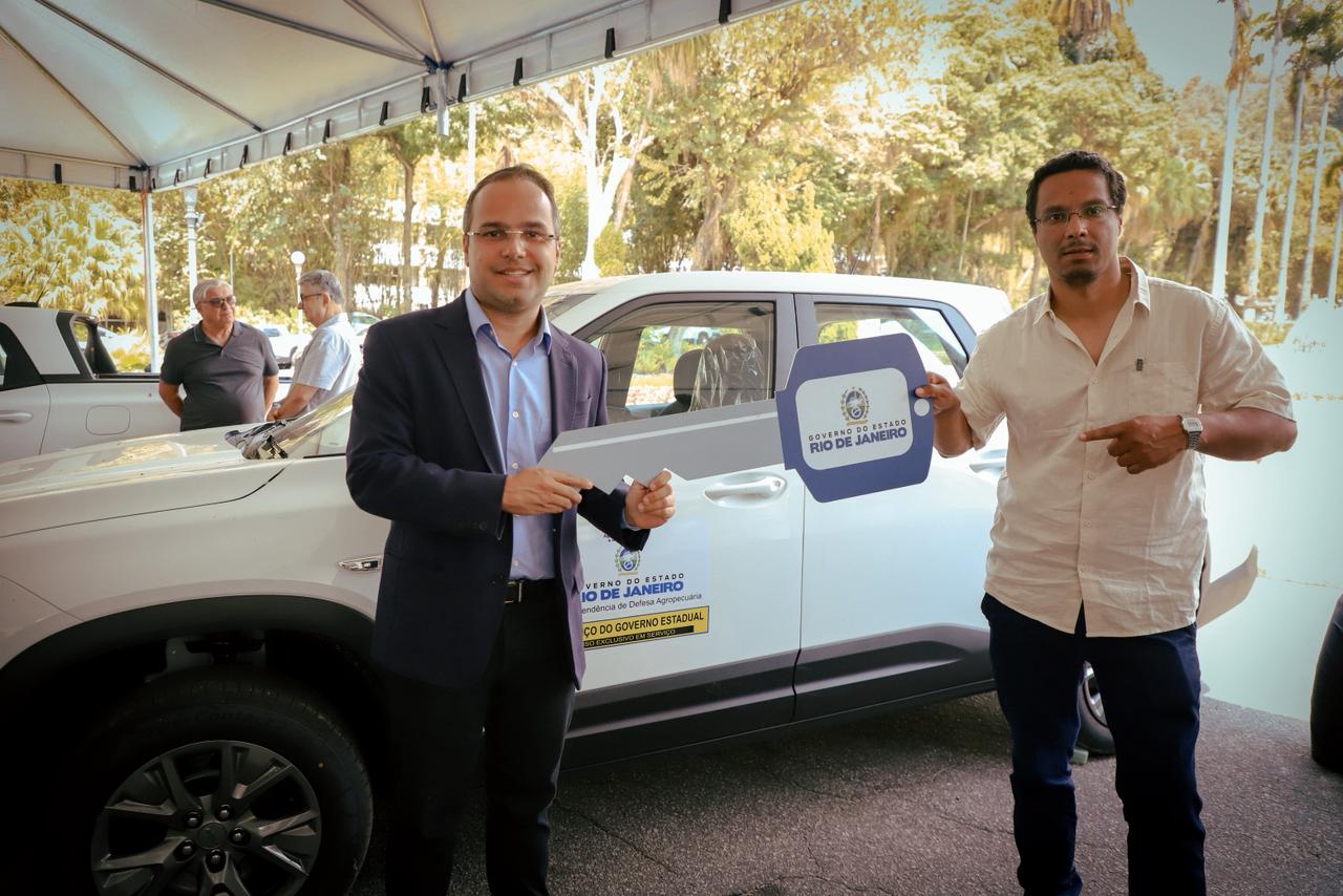 Prefeitura de Maricá recebe novo veículo para reforçar fiscalização agropecuária