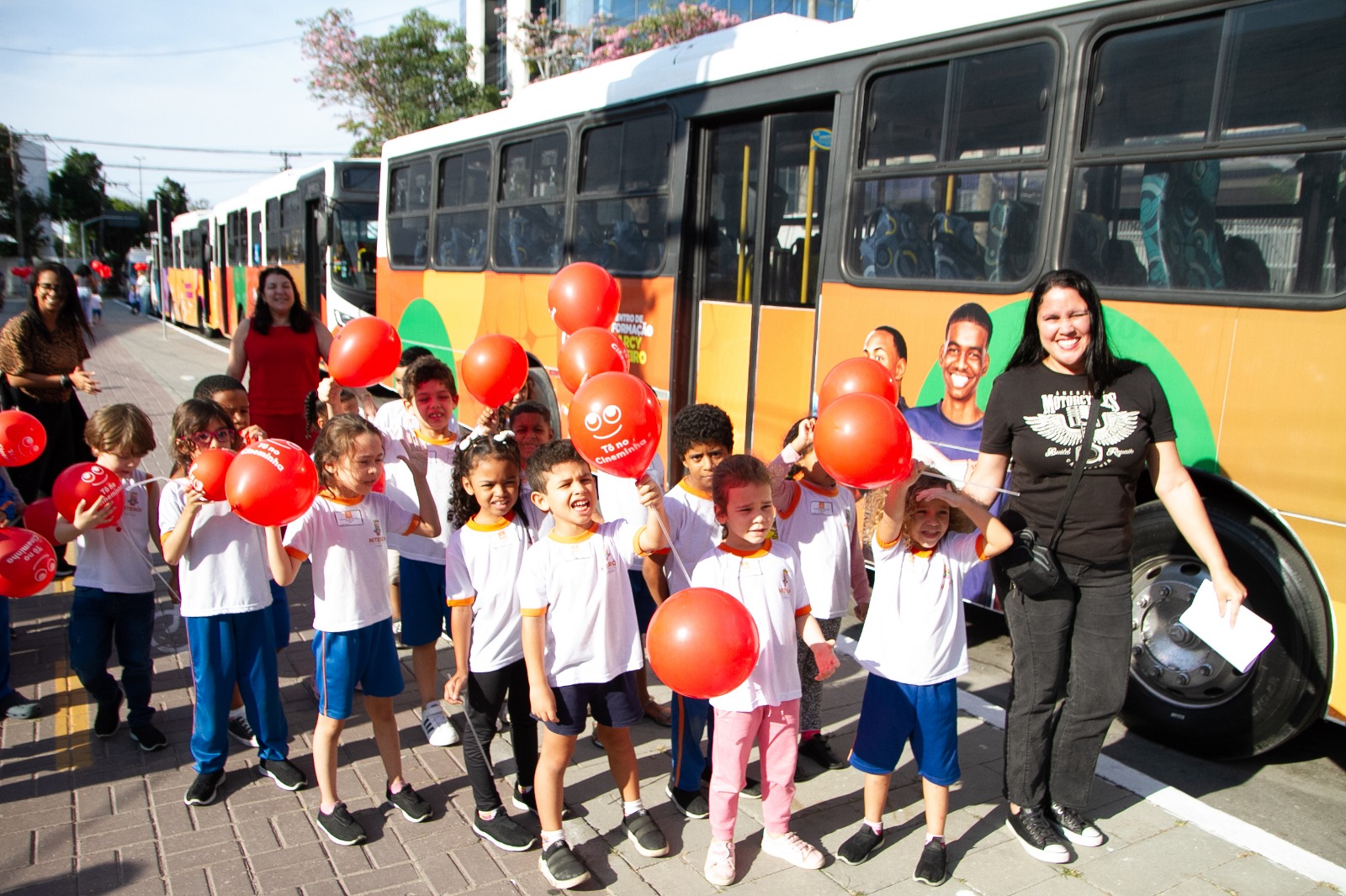 Alunos de escolas públicas de Niterói participam de cineconcertos na Sala Nelson Pereira dos Santos