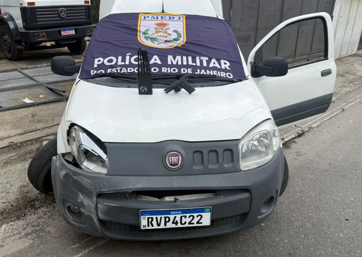 Polícia Militar recupera Fiorino roubada que levava refeições para a UPA do Colubandê e prende dois suspeitos em São Gonçalo
