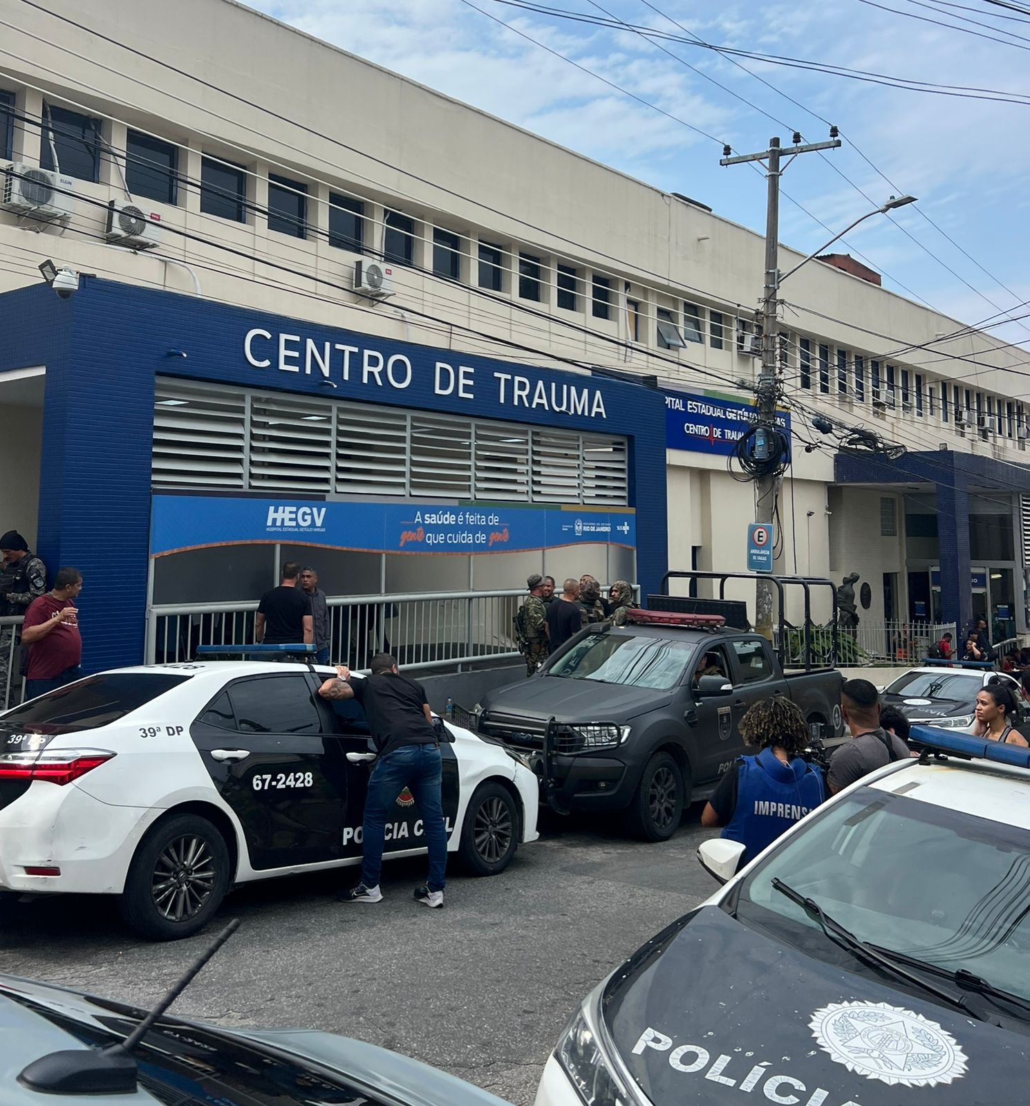 DIA DE GUERRA NO RIO: Megaoperação no Alemão e na Penha deixa 24 mortos e 81 presos; policiais estão entre as vítimas