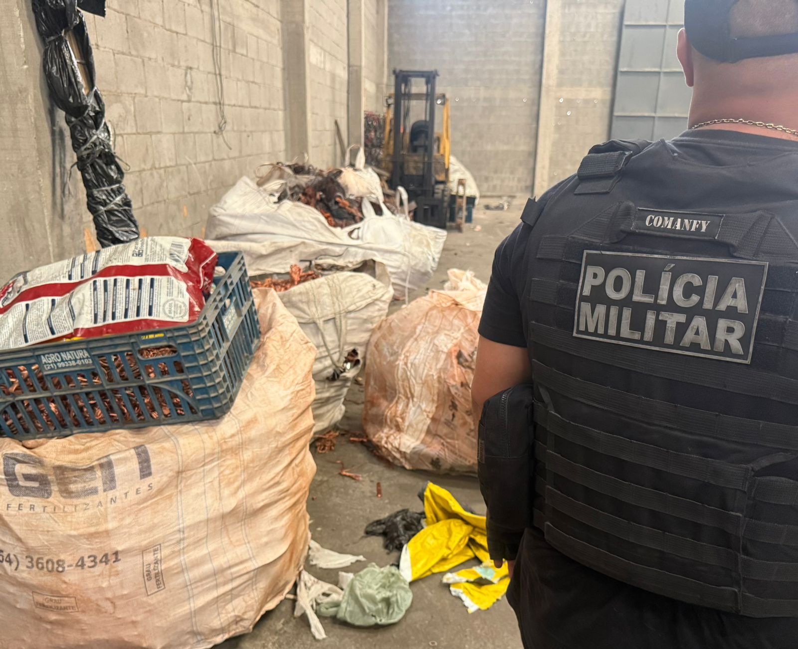 Ação integrada da PM entre Itaboraí e São Gonçalo apreende grande quantidade de materiais furtados