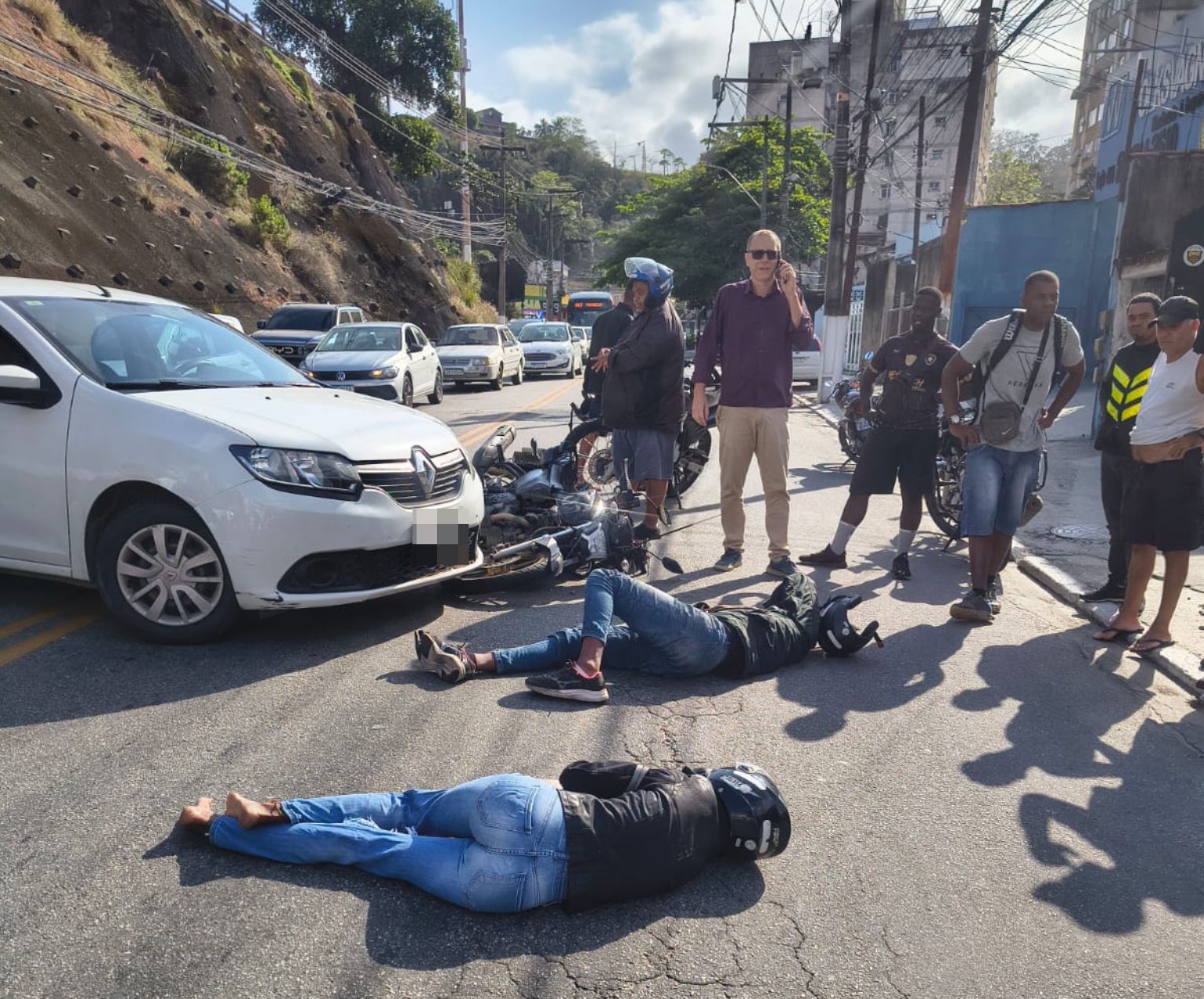 Acidente de moto no Cubango, deixa vítima e mobiliza bombeiros