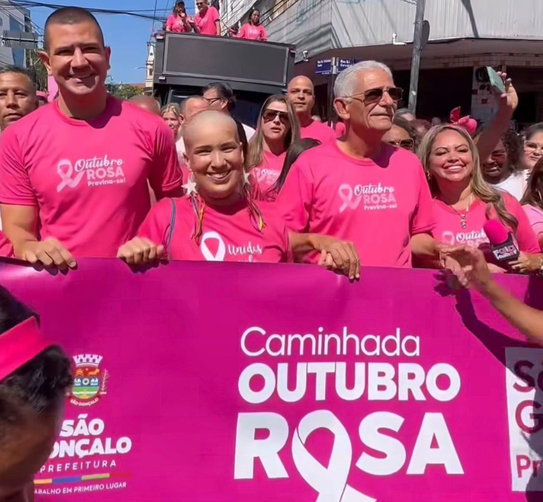 Sábado de conscientização: Caminhada Outubro Rosa mobiliza São Gonçalo