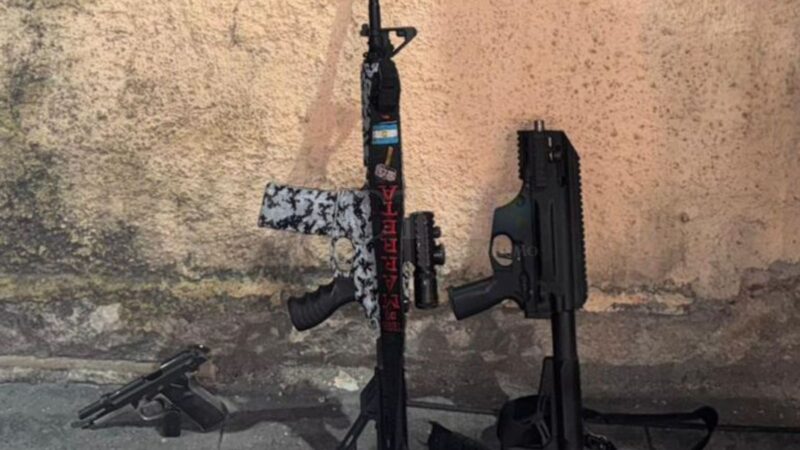 7º batalhão é atacado por criminosos agora a noite; quatro pessoas são baleadas, uma morre e armas pesadas são apreendidas