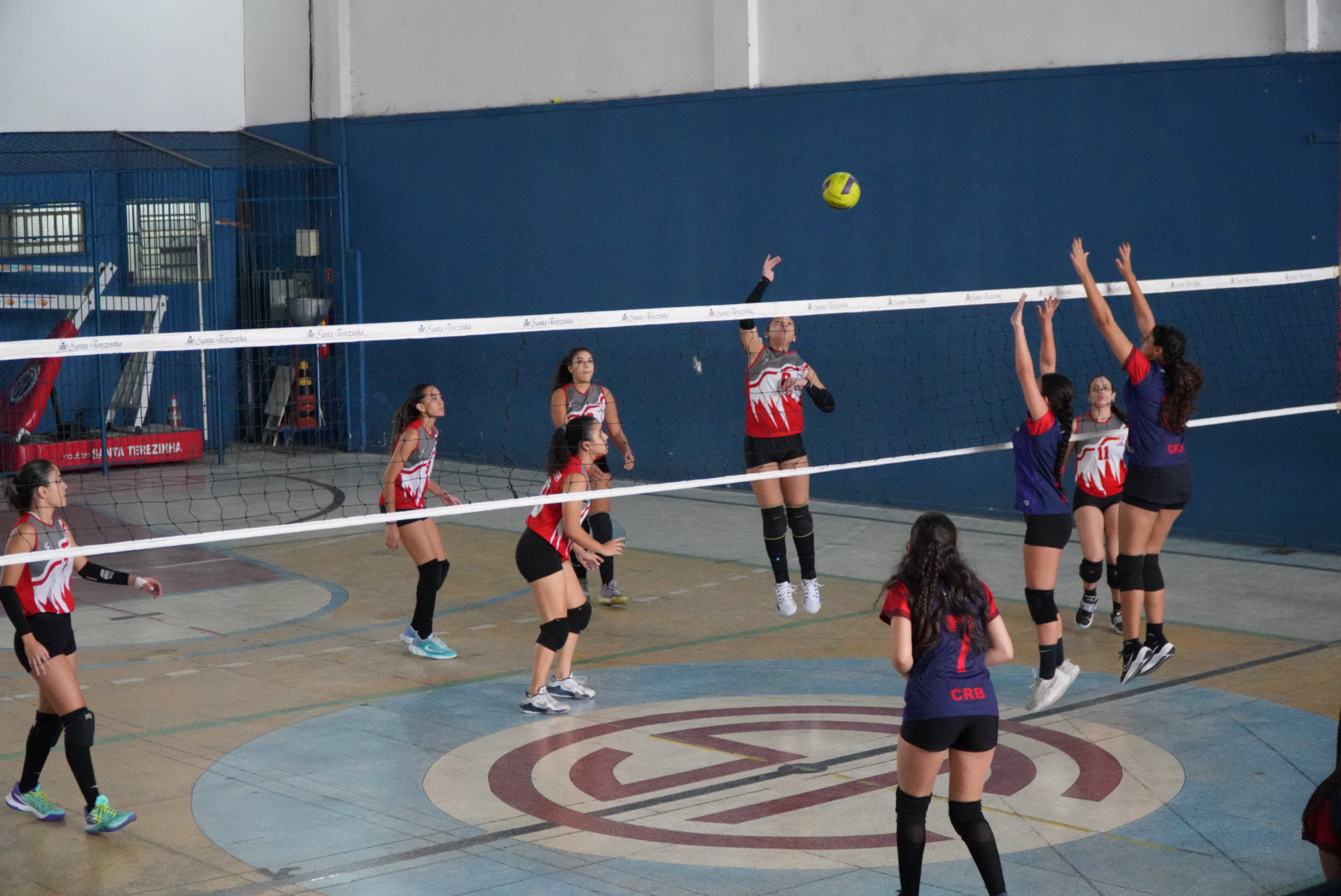 Começam as disputas de vôlei nos Jogos Escolares de São Gonçalo