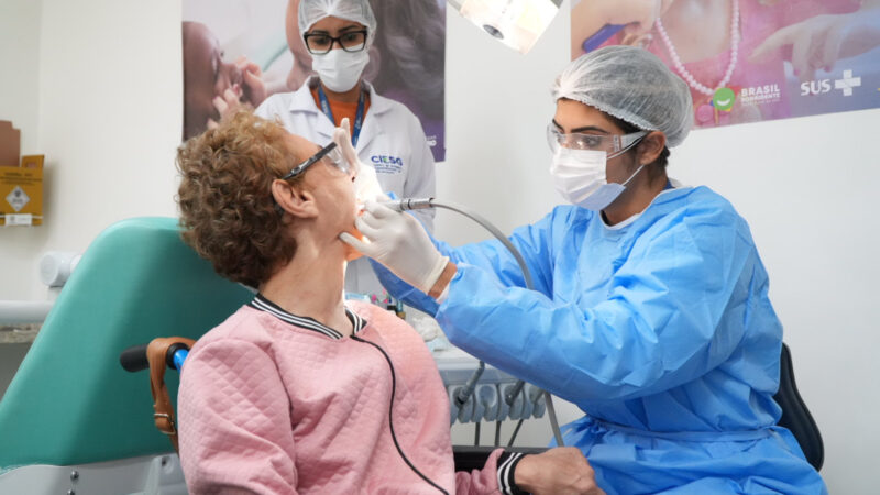 São Gonçalo amplia oferta de tratamentos de Odontologia