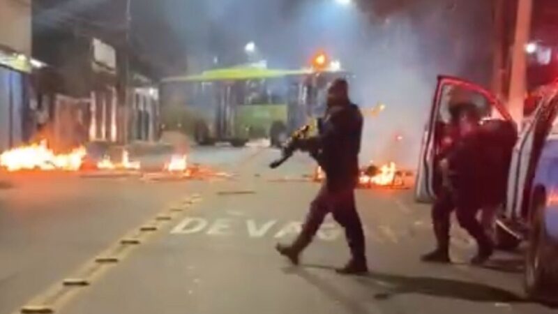 Protestos em Niterói travam o horário de rush: quem ganha com isso, se quem perde é o trabalhador?