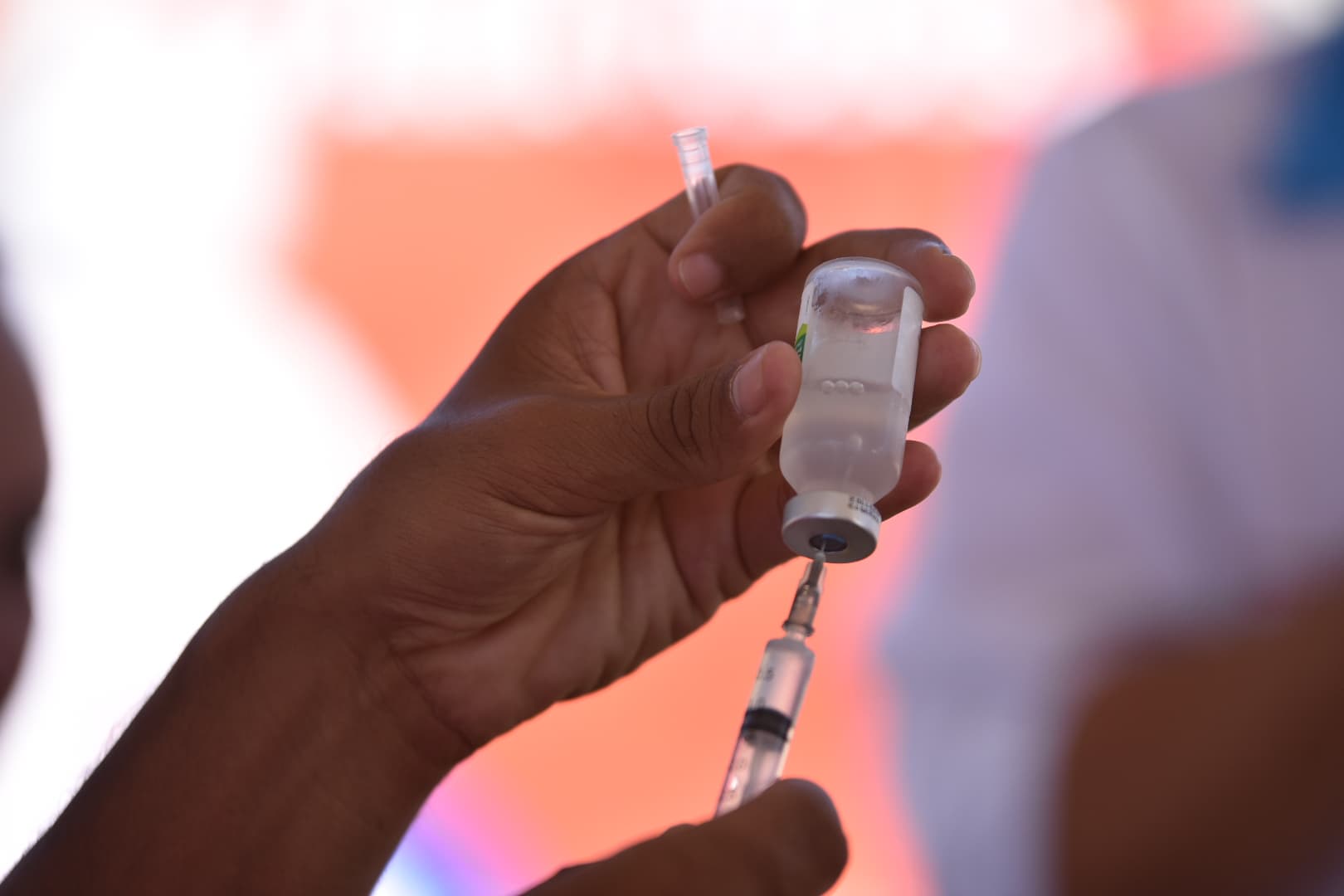 Maricá retoma vacinação contra a Covid-19 para crianças de 5 a 11 anos após a chegada de novas doses