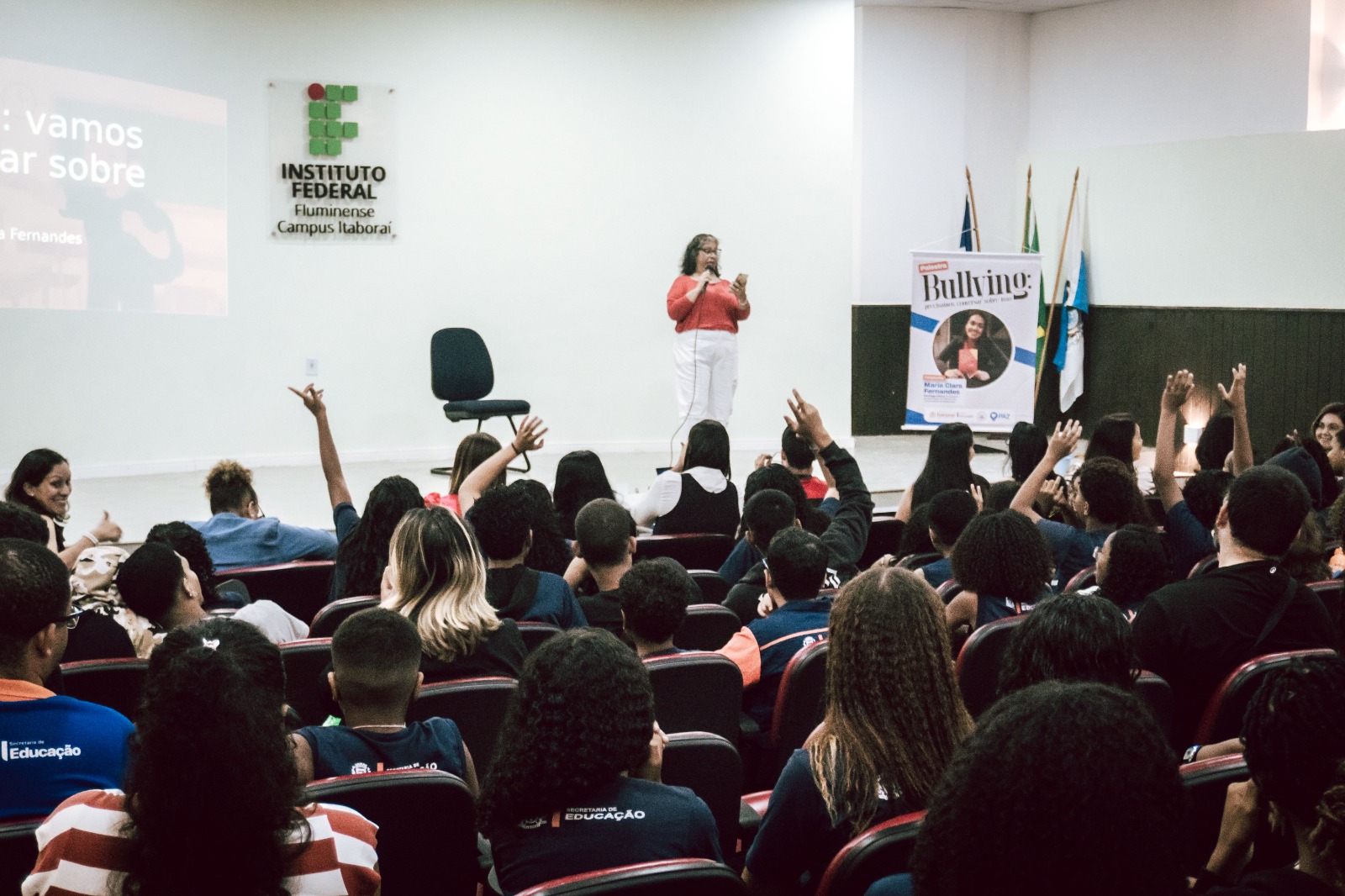 Prefeitura de Itaboraí realiza palestra sobre bullying para alunos da rede municipal