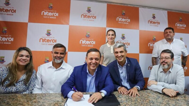 Prefeito de Niterói assina ordem de início das obras de revitalização da Avenida Amaral Peixoto