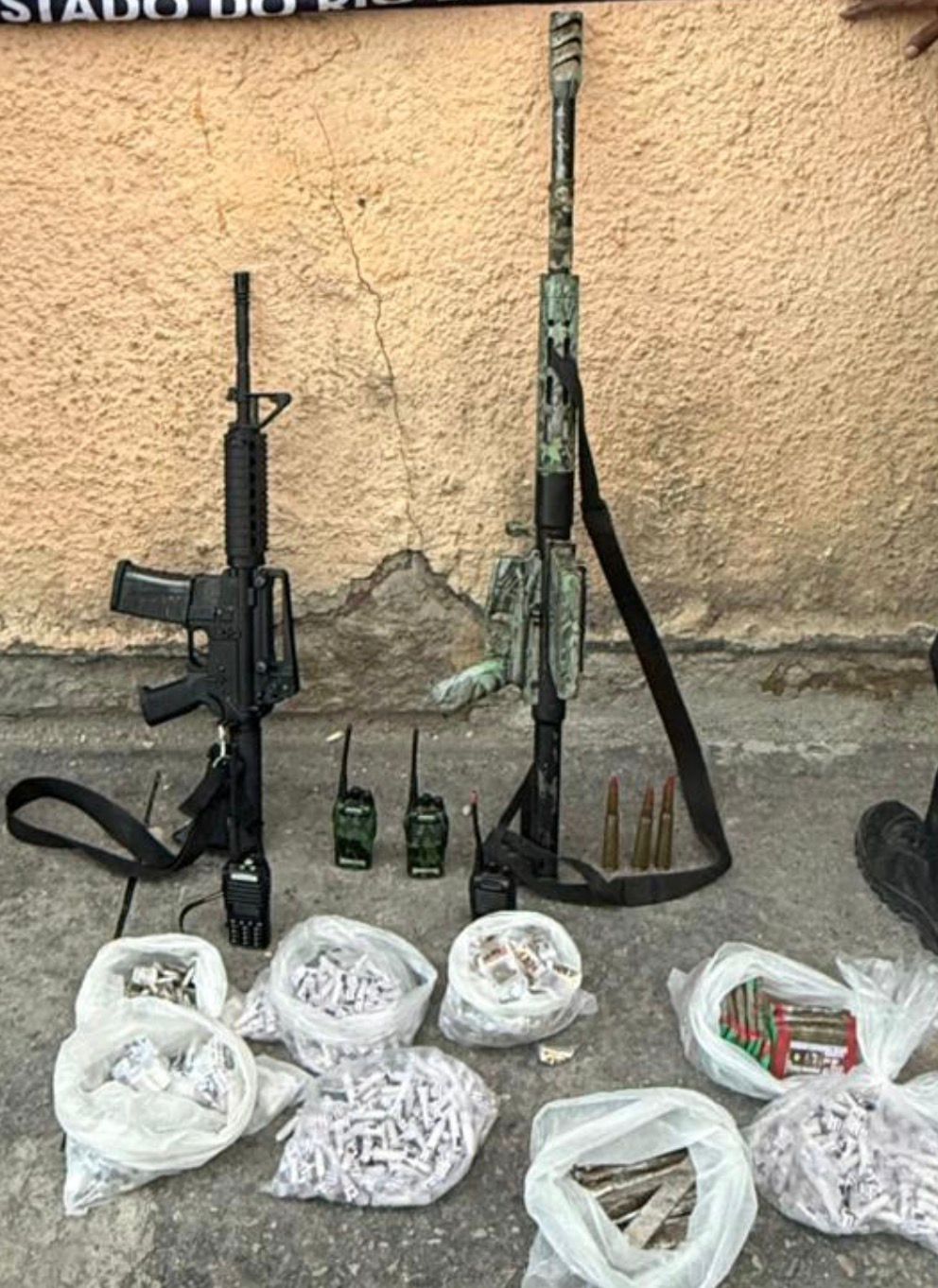 Fuzil capaz de derrubar helicóptero é apreendido em São Gonçalo!l