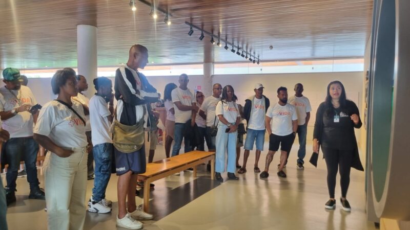 “Mais Vida Clin” leva colaboradores da Companhia de Limpeza de Niterói a passeio cultural
