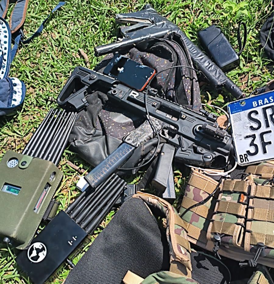 Pressão de fuzil em Itaboraí: policial militar é baleado durante confronto; um suspeito é preso