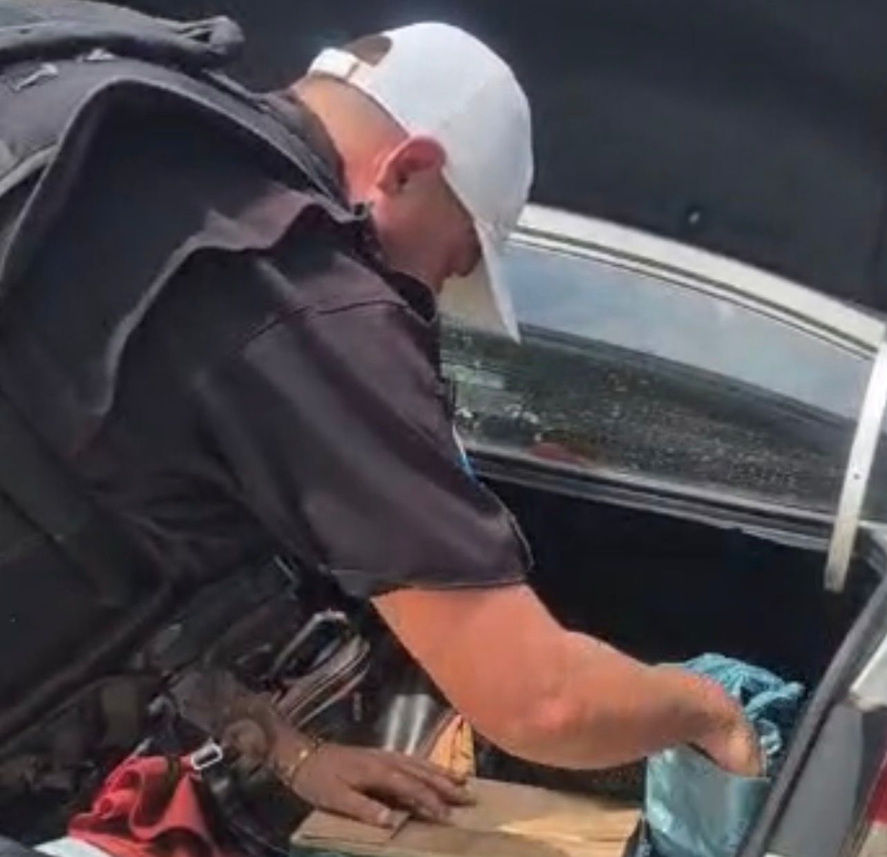 Equipes do CPRv prendem grande quantidade de drogas na Via Lagos