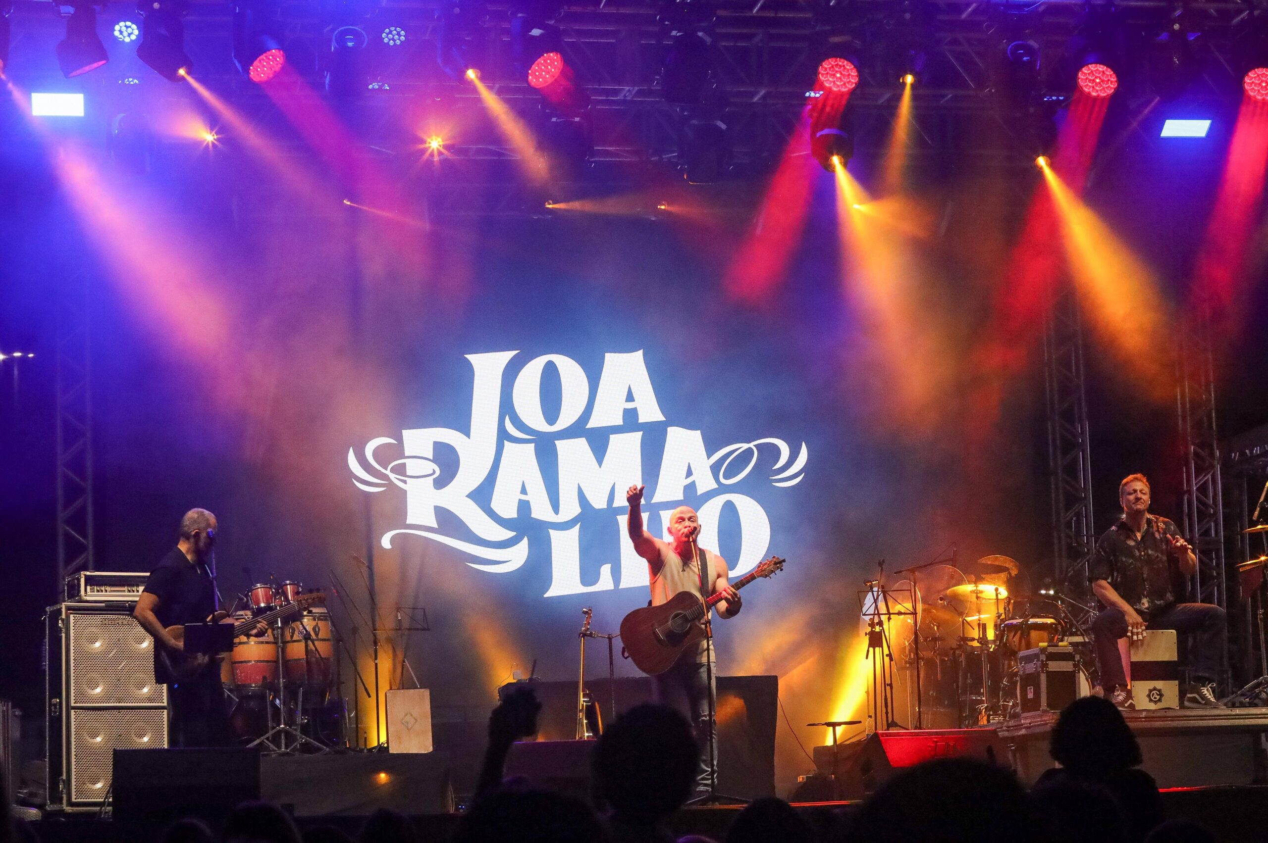 Elba Ramalho e Geraldo Azevedo emocionam o público na Praia de São Francisco
