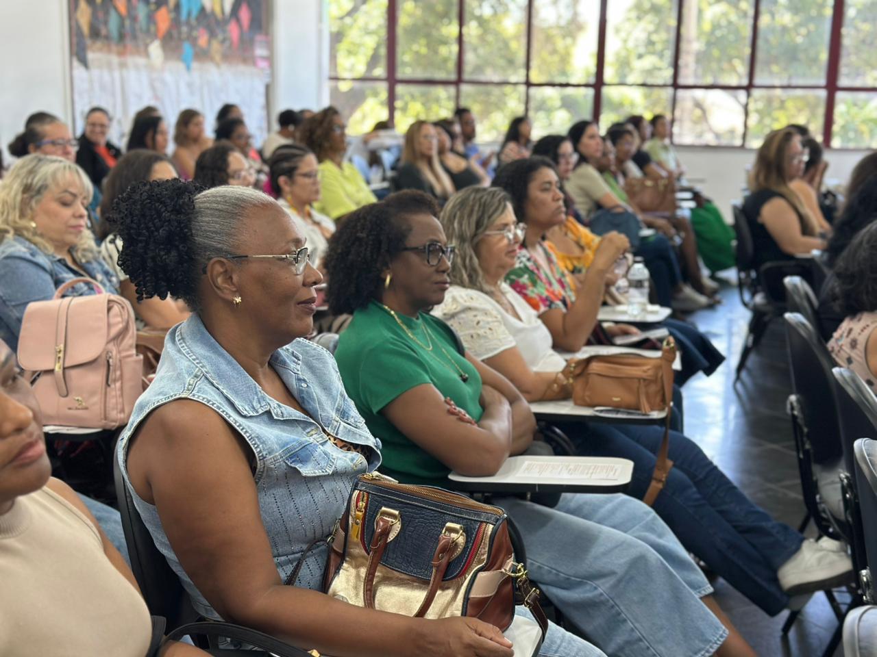Mais de cinco mil profissionais participam de formações da Semana da Educação em Niterói
