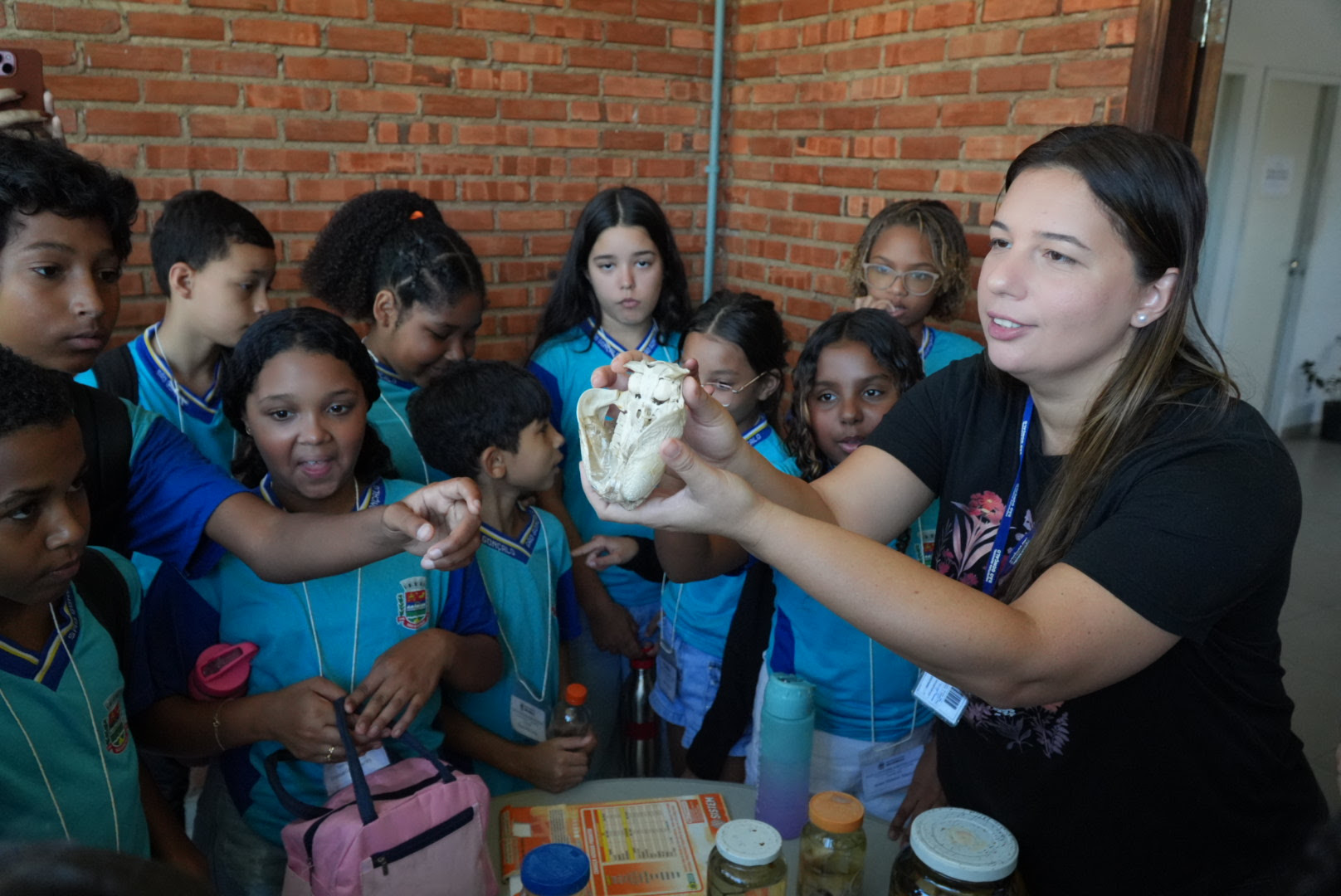 Estudo Vivo ensina alunos de escola do Mutuá sobre a importância de conservar fauna e flora