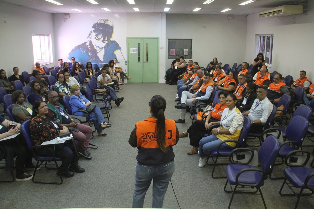 São Gonçalo participa de integração intersetorial sobre gestão de riscos