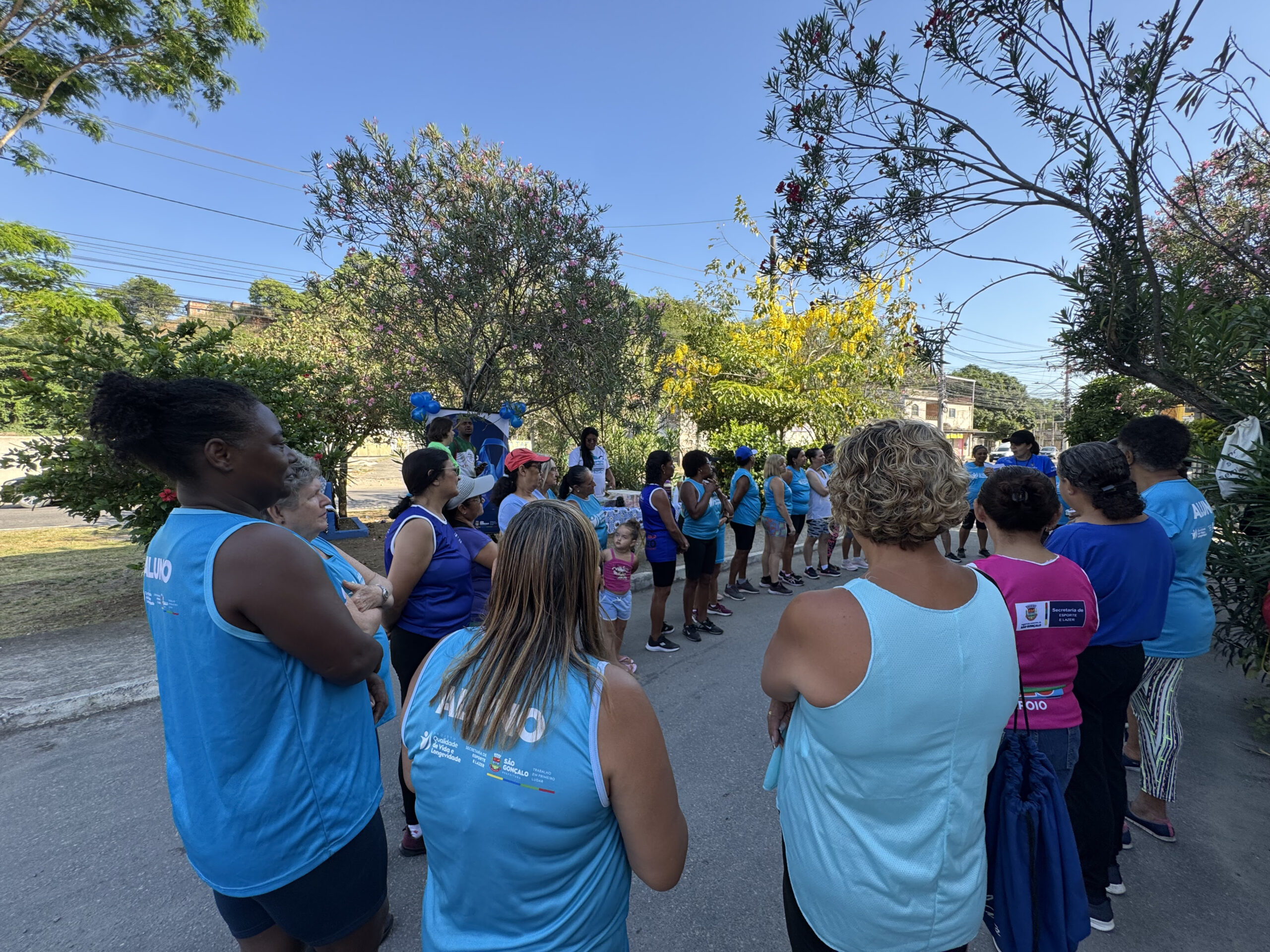 Novembro Azul é tema de aula de ginástica no Boaçu