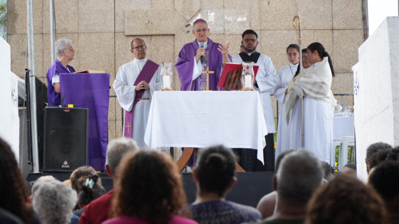 Gonçalenses homenageiam os mortos no Dia de Finados
