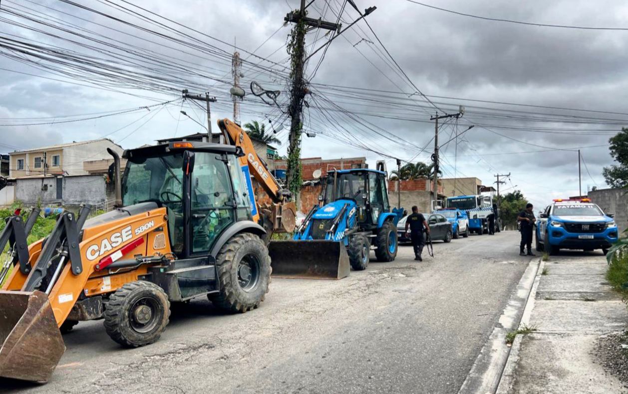 Histórico no Jardim Catarina: Polícia Militar e Governo do Estado retiraram todas as barricadas e devolvem o direito de ir e vir dos moradores