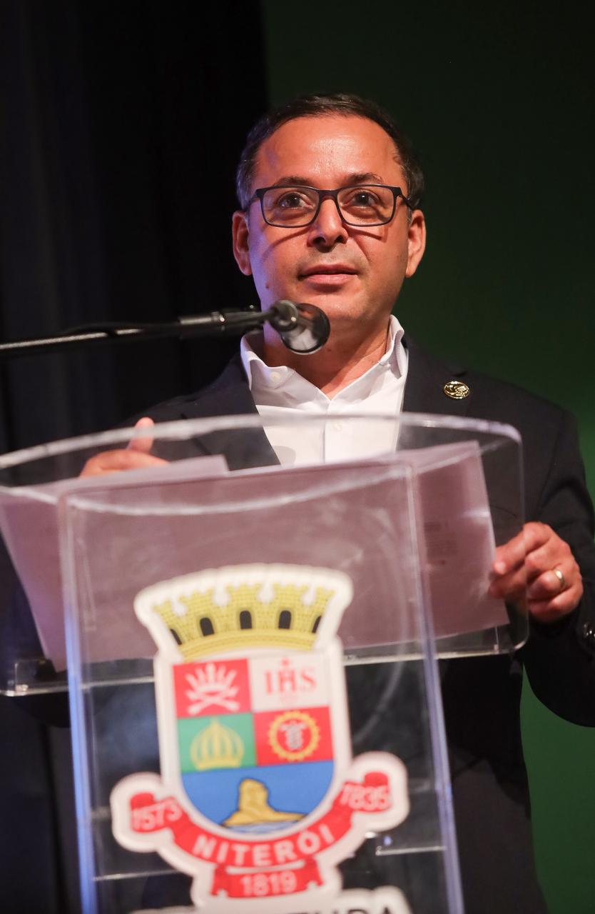 “Não há contradição entre combater o crime organizado e planejar estratégias e ações coordenadas para prevenir a violência”, afirma prefeito Rodrigo Neves, na abertura da Cúpula de Mercocidades