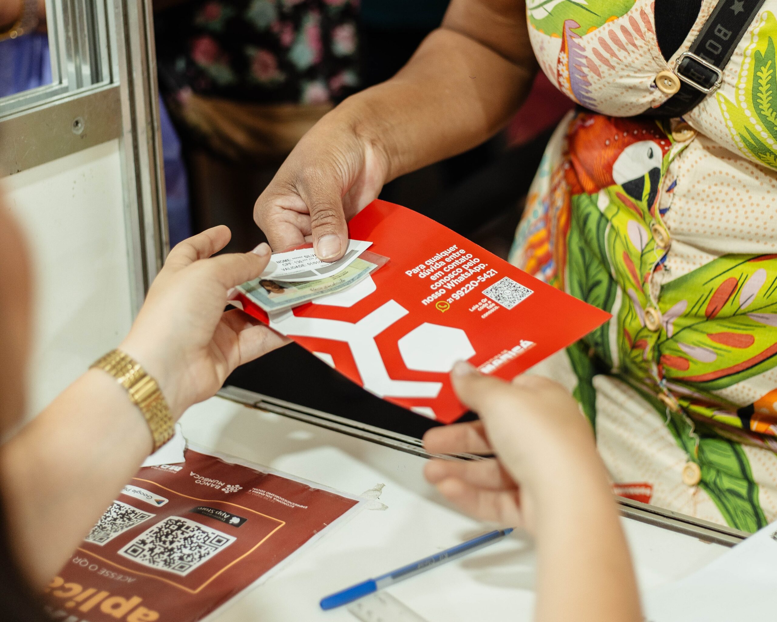 Prefeitura de Maricá vai recadastrar de porta em porta usuários da Moeda Social Mumbuca