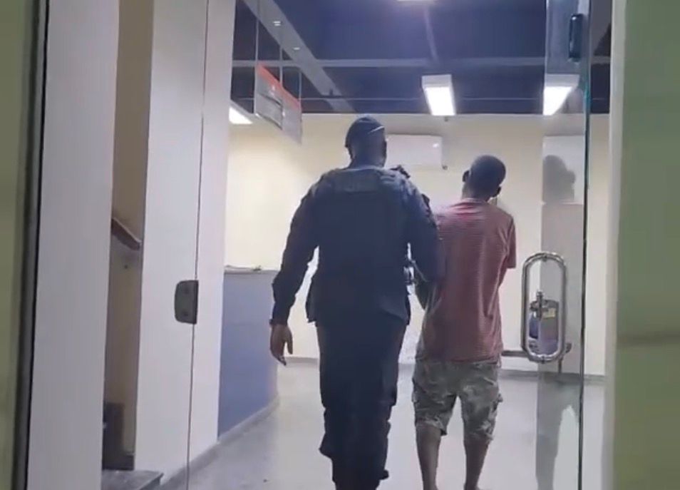 Niterói : Ladrão que deixou moradores sem luz é preso em São Francisco