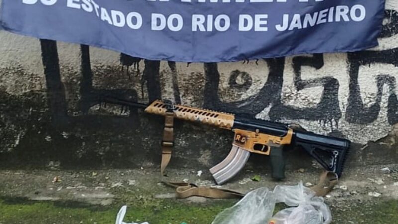 Primeiro Batalhão já começa no Domingo, apreendendo fuzil, drogas na Comunidade da Coréia, em São Gonçalo