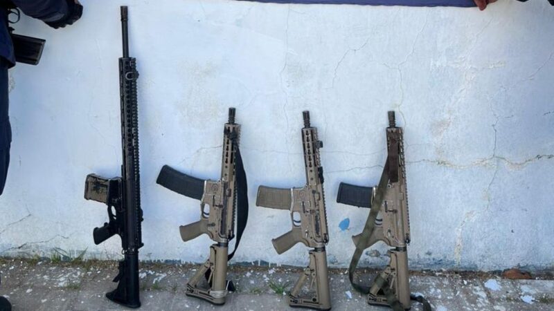 Domingo de guerra contra o crime: Primeiro Batalhão apreende quatro fuzis na Comunidade do Zumbi