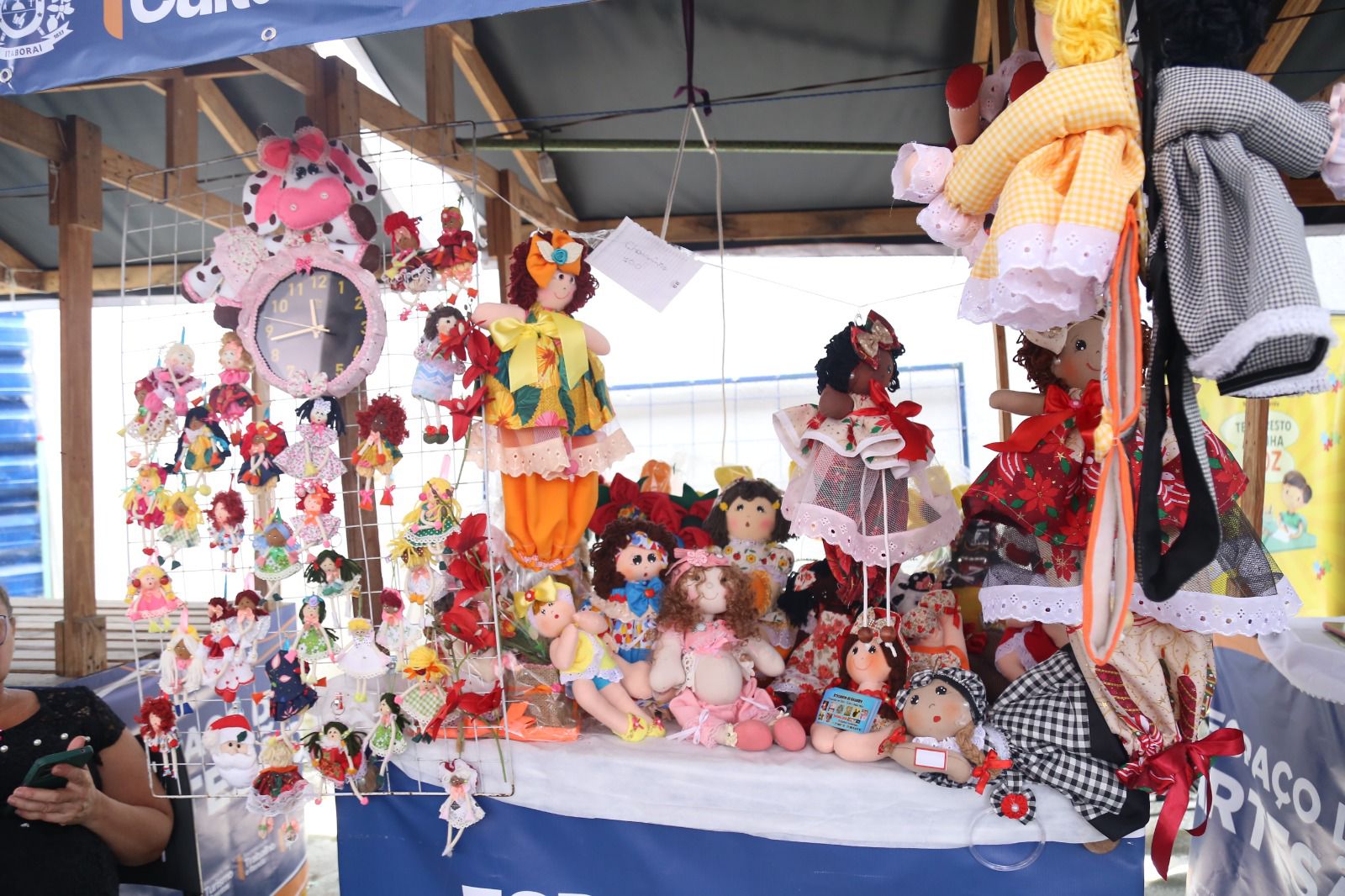Itaboraí realiza a 1ª Feira de Empreendedorismo do Projeto Caminhos da Resiliência com mães atípicas da rede municipal