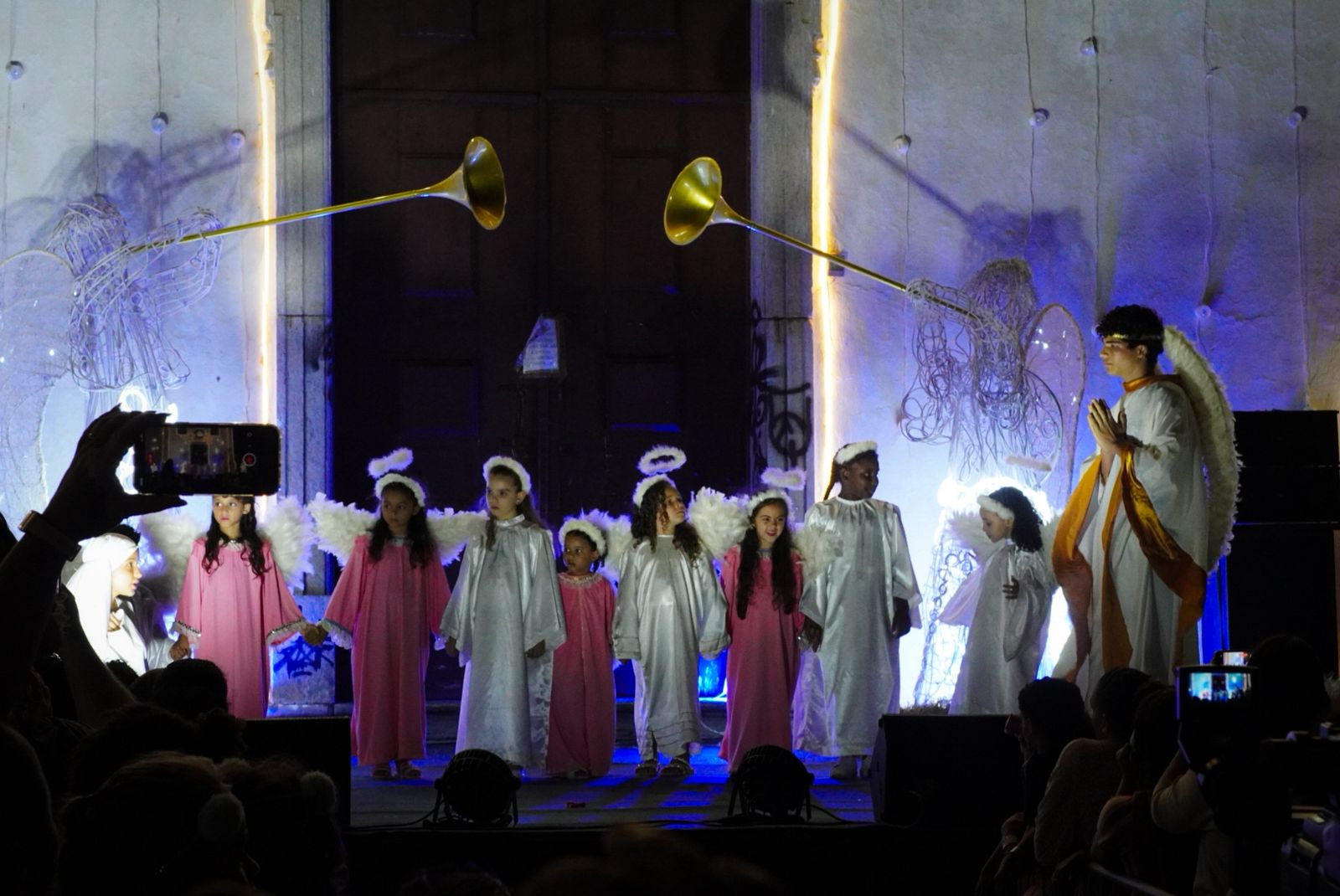 Natal ItaLuz 2025: Fé e tradição marcam a noite com Auto de Natal e Coral na Praça do Centro