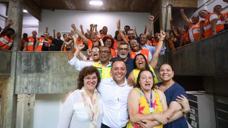 Prefeito de Niterói sanciona aumento para os servidores da Saúde e pagamento de gratificação federal anual aos agentes comunitários