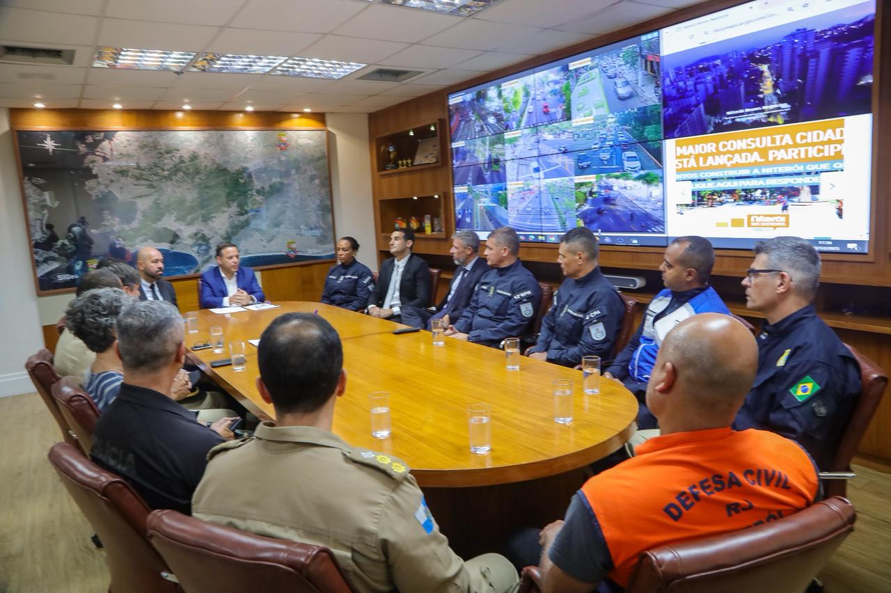 “O poder público tem o dever moral de oferecer amparo imediato às famílias de quem arrisca a vida todos os dias para proteger a população”, diz Rodrigo Neves