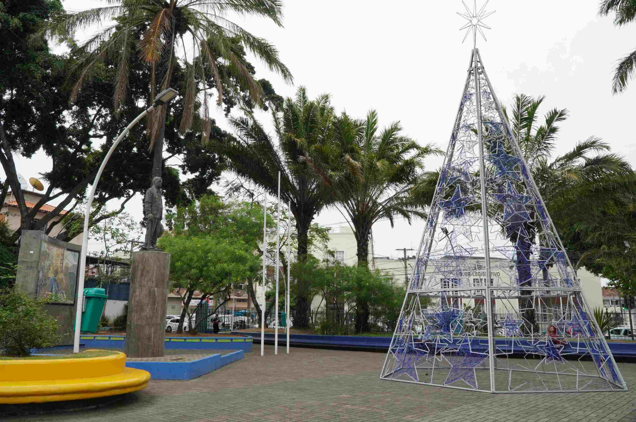 Clima natalino vai tomar conta das praças do Zé Garoto e do Bandeirante