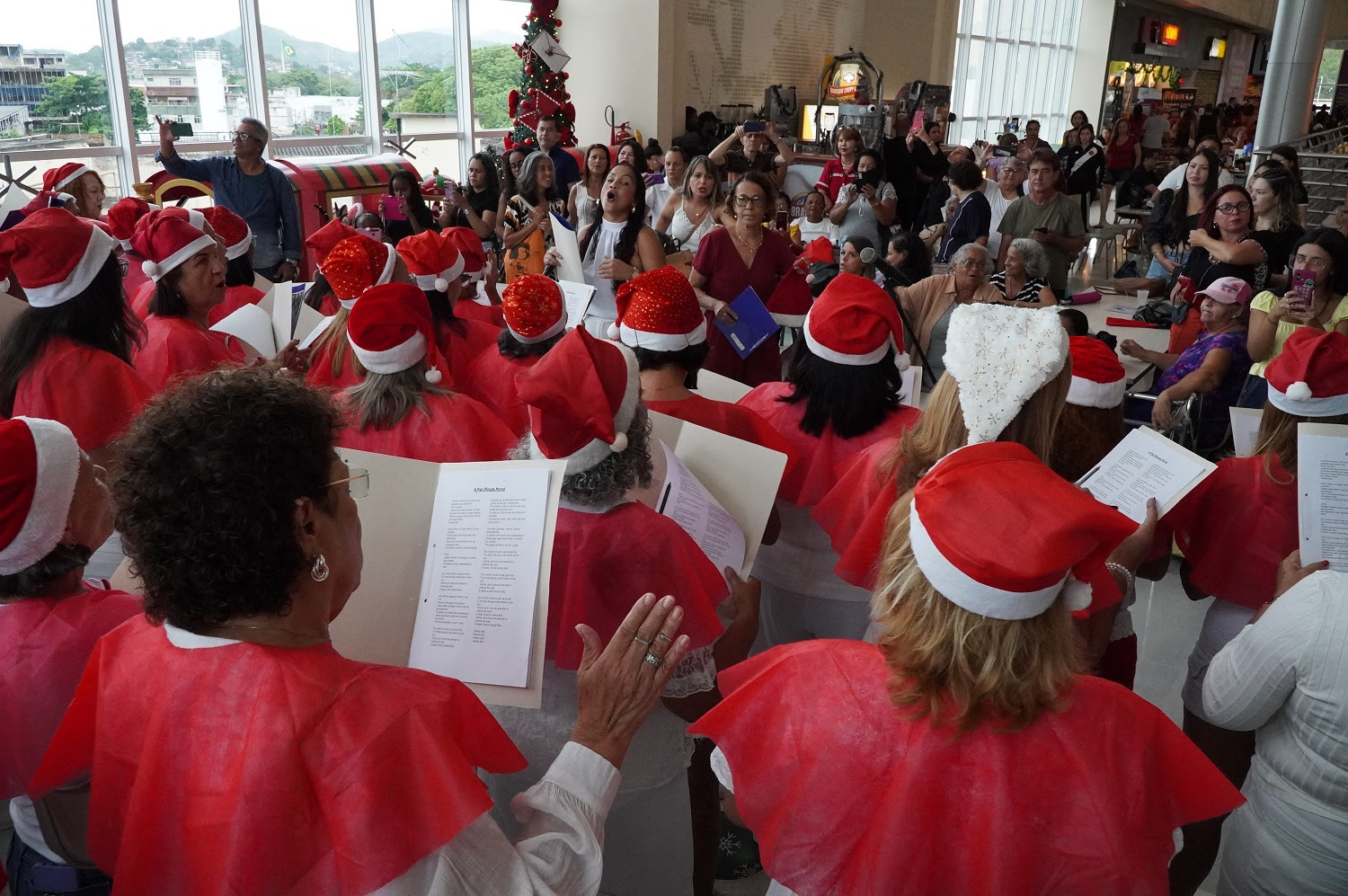 Mulheres que Fazem e Acontecem realizam Cantata de Natal