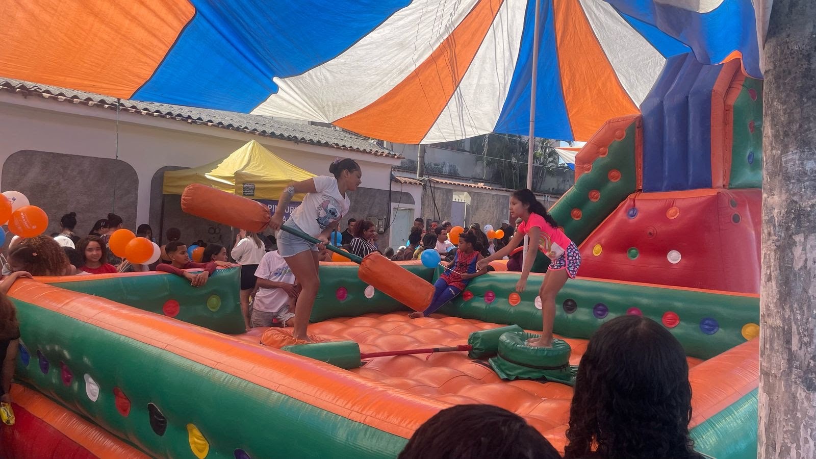 Caravana de Arte e Lazer fecha o ano com ações em Tribobó e no Barro Vermelho