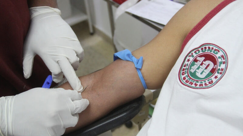 Hemonúcleo de São Gonçalo recebe torcida do Fluminense para doação de sangue