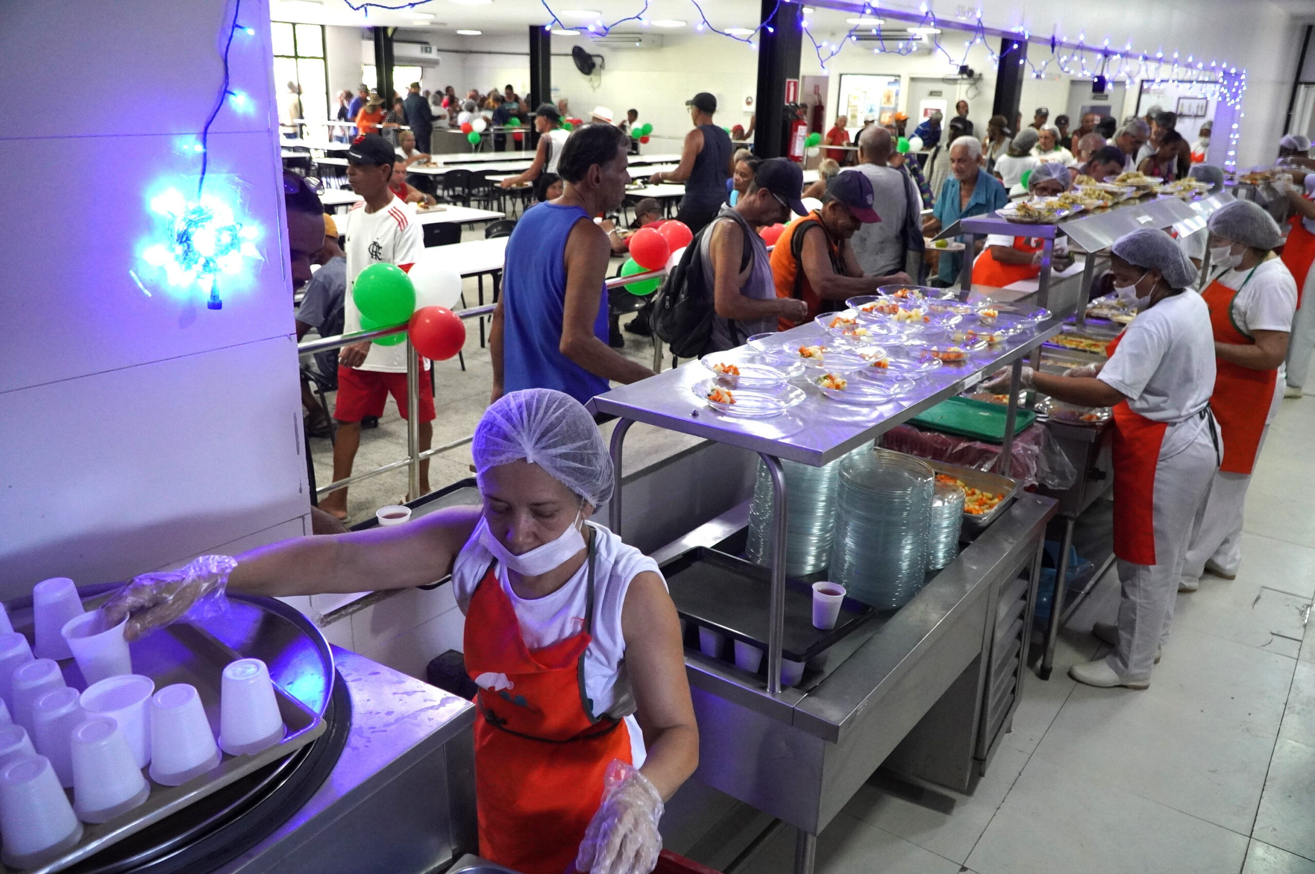 Restaurante do Povo de São Gonçalo oferece ceia de Natal