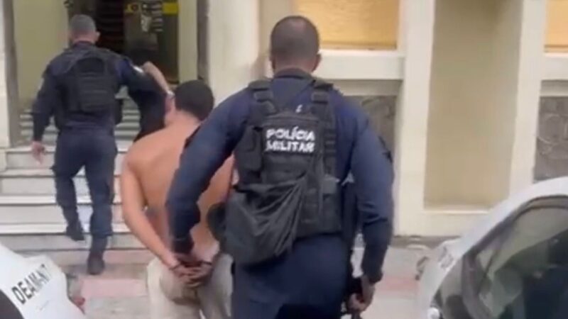 Dois homens são presos com grande quantidade de drogas no Pé Pequeno, em Niterói