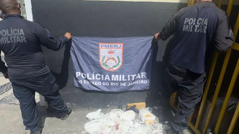 Equipes do 7º BPM apreendem grande quantidade de drogas no Jardim Catarina em São Gonçalo