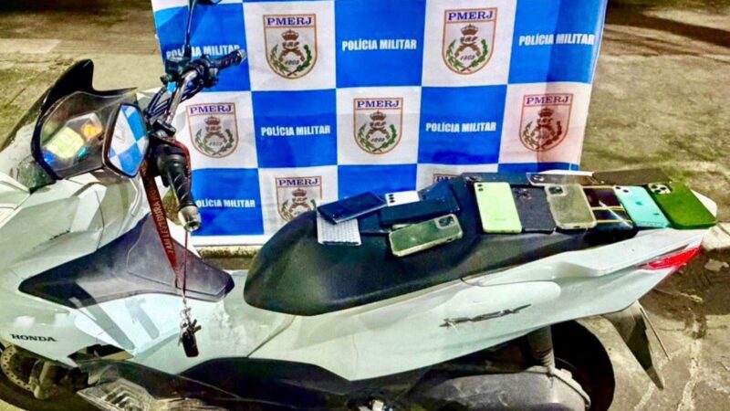 Homem com várias passagens pela polícia é capturado com 16 celulares no Centro de Niterói