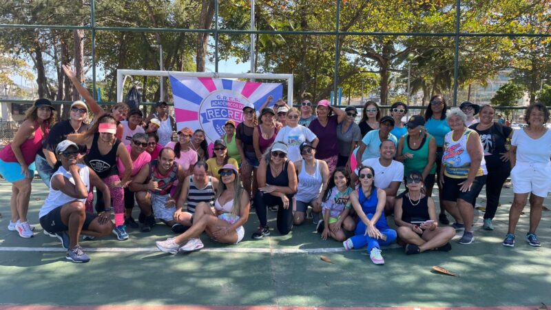 Acadêmicos do Recreio atende 600 pessoas em projetos sociais