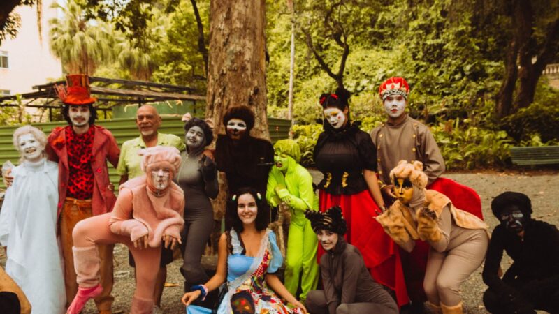 Sala Nelson Pereira dos Santos recebe nova edição da Sessão Azul com espetáculo “Alice no País das Maravilhas Oceânicas”