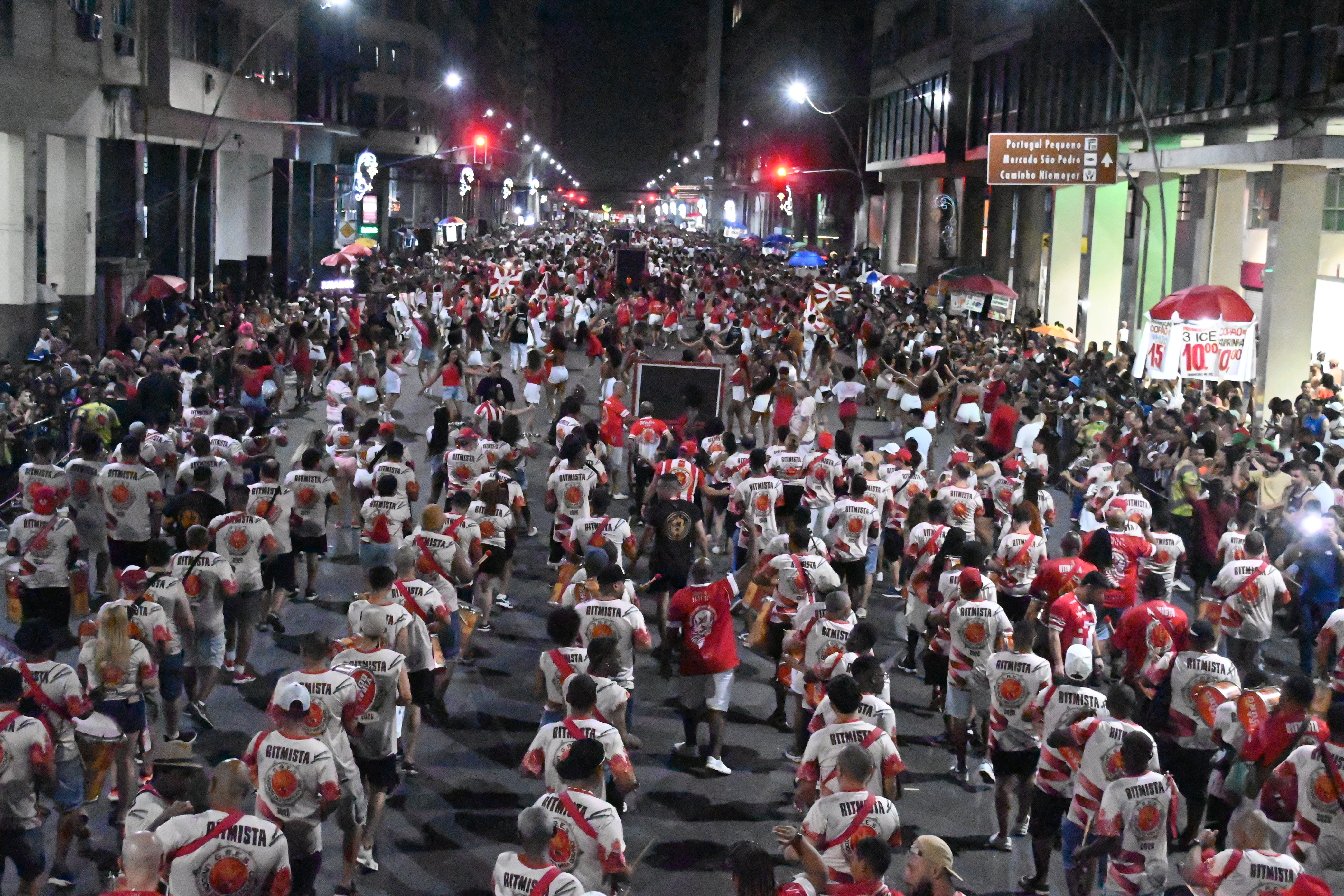 Niterói une samba, formação e solidariedade no lançamento do Carnaval 2026