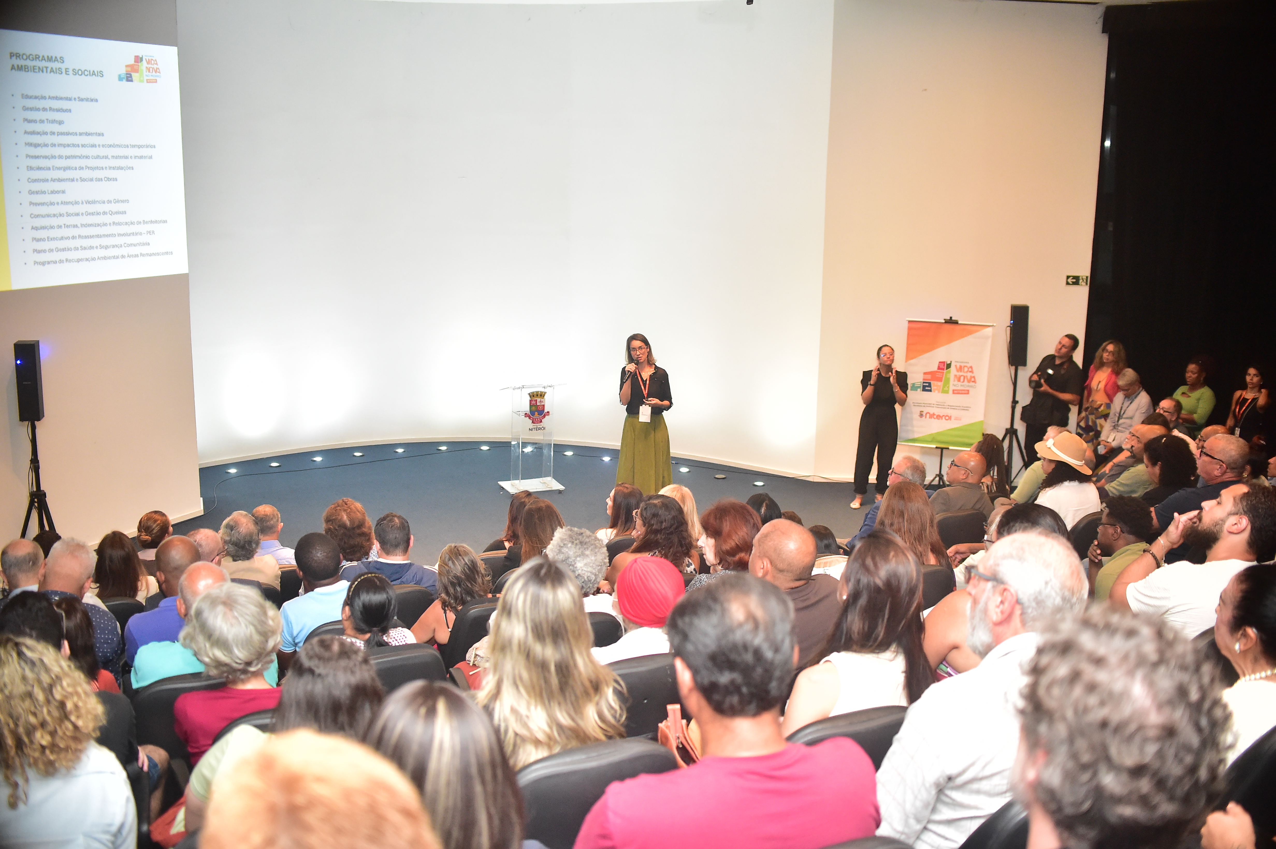 Primeira audiência pública do Programa Vida Nova no Morro lota auditório do Caminho Niemeyer